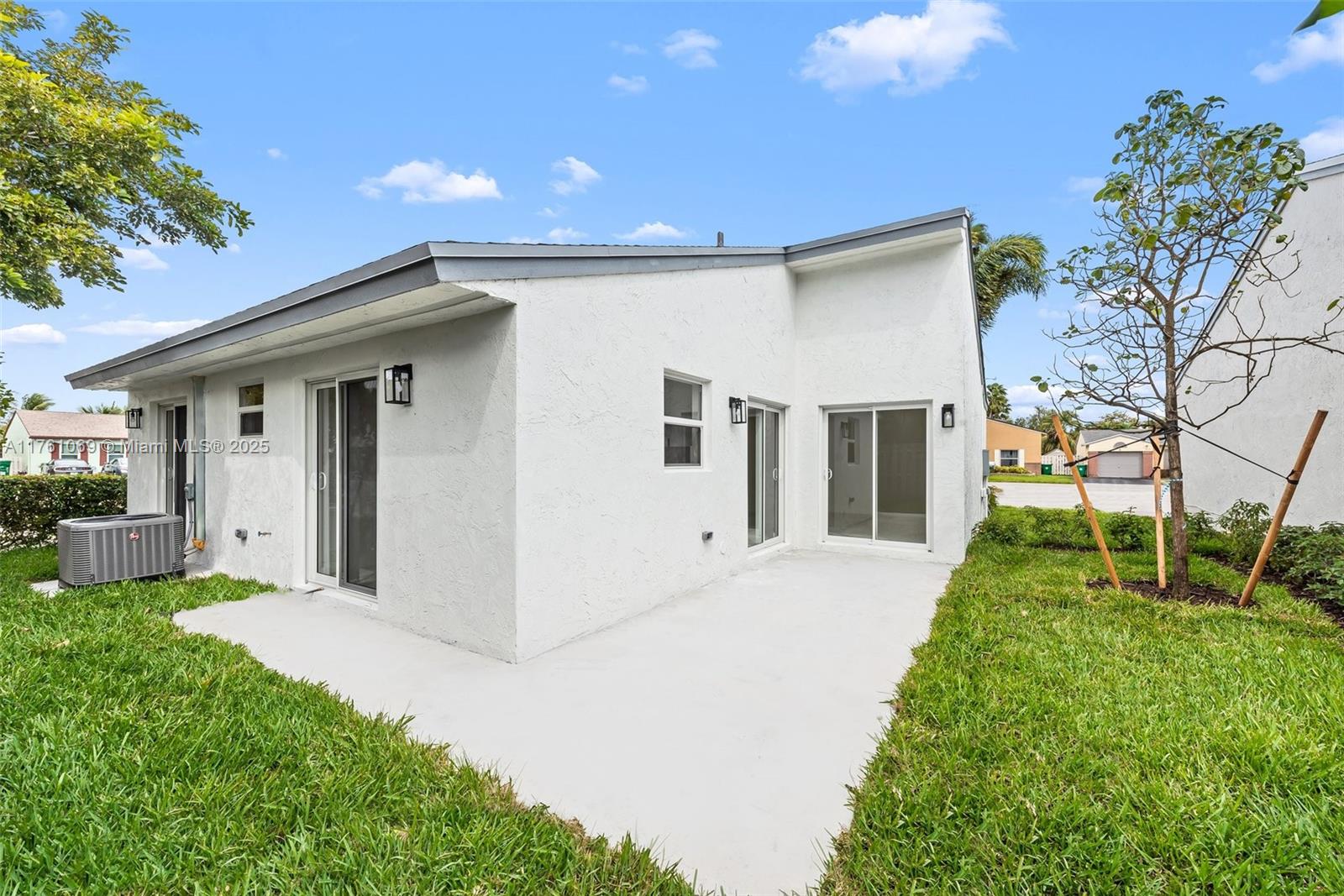 834 Cumberland Ter, Davie, Florida image 17