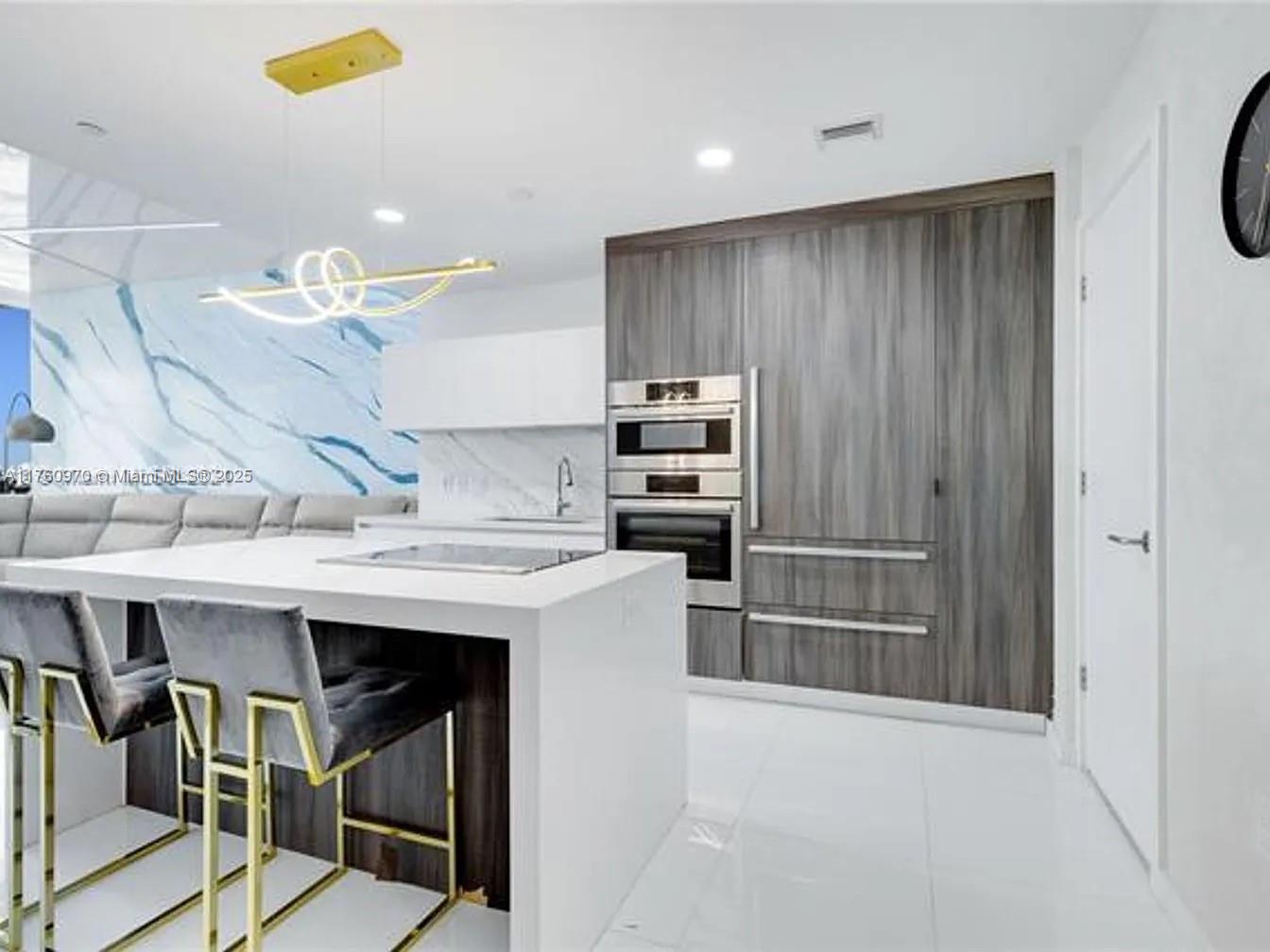 851 NE 1st Ave #3000, Miami FL 33132
