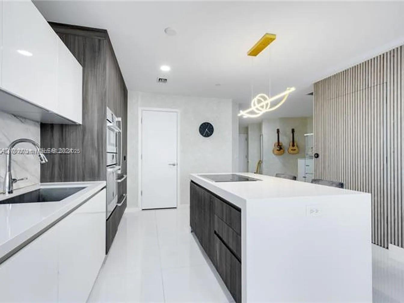 851 NE 1st Ave #3000, Miami FL 33132