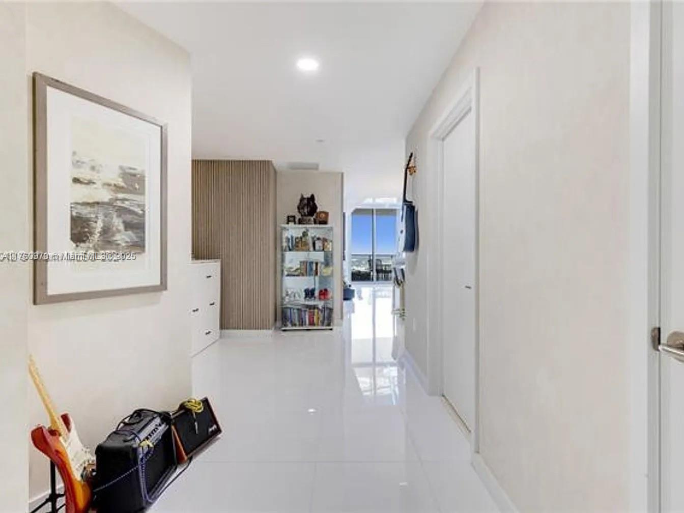 851 NE 1st Ave #3000, Miami FL 33132