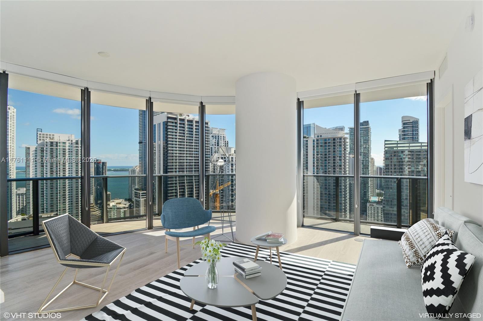 55 SW 9th St #3203, Miami FL 33130