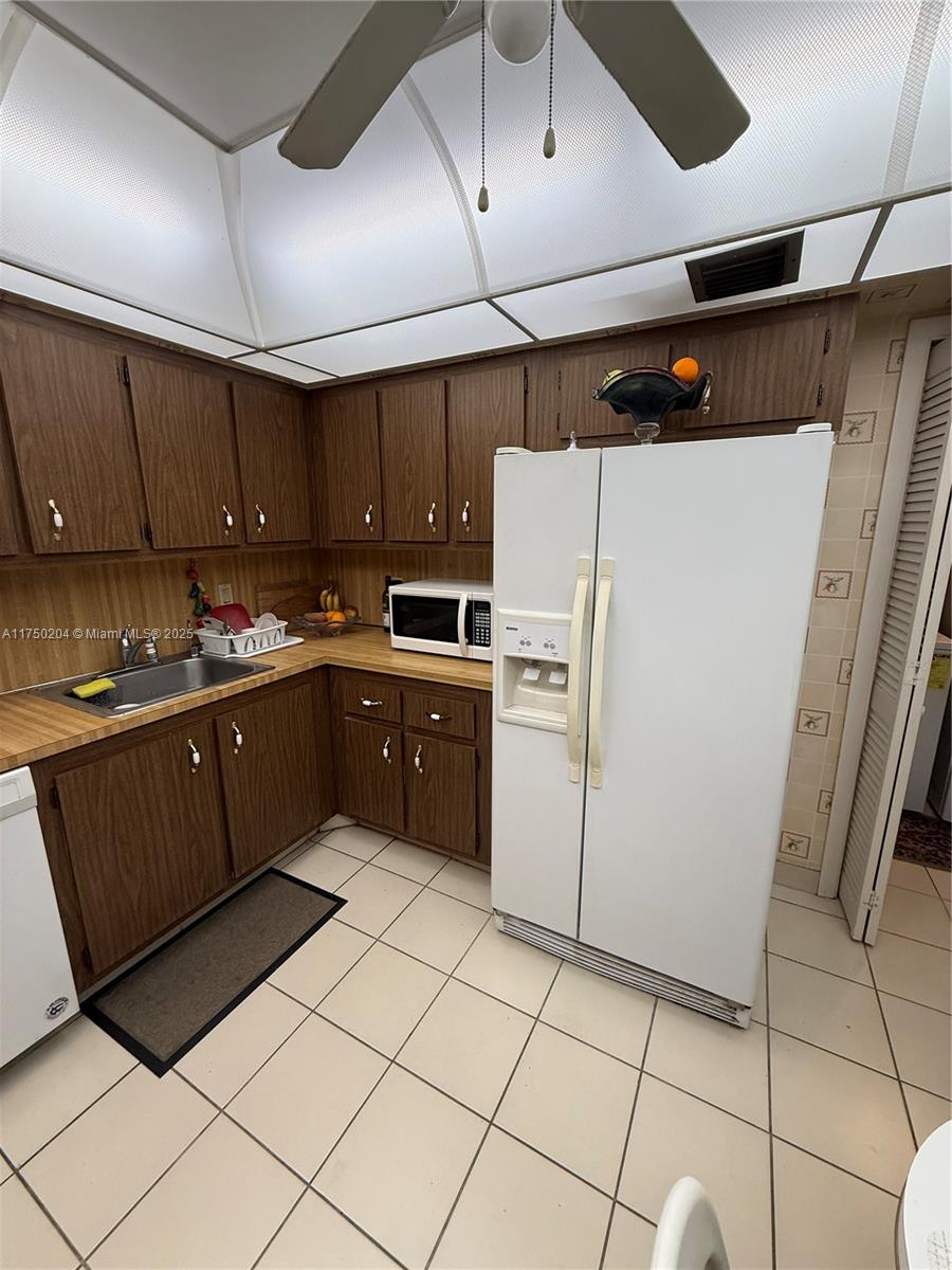 16500 Golf Club Rd #204, Weston, Florida image 10