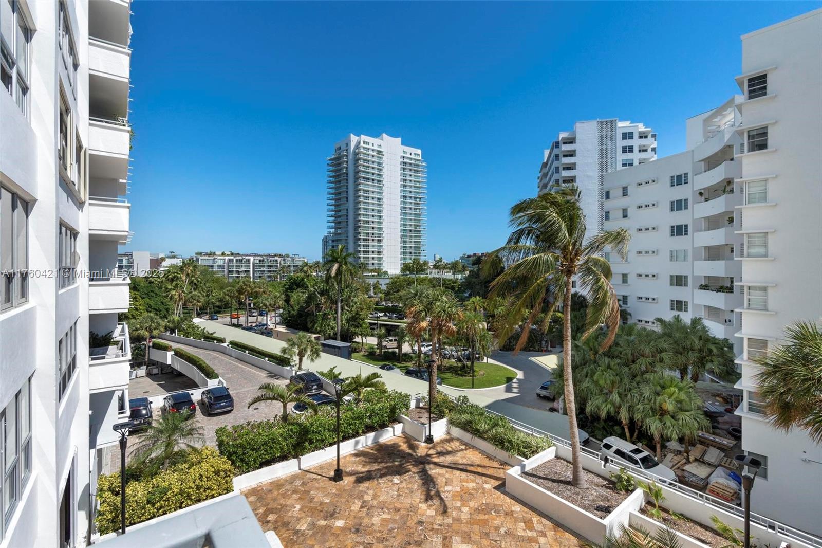 Listing Photo 12