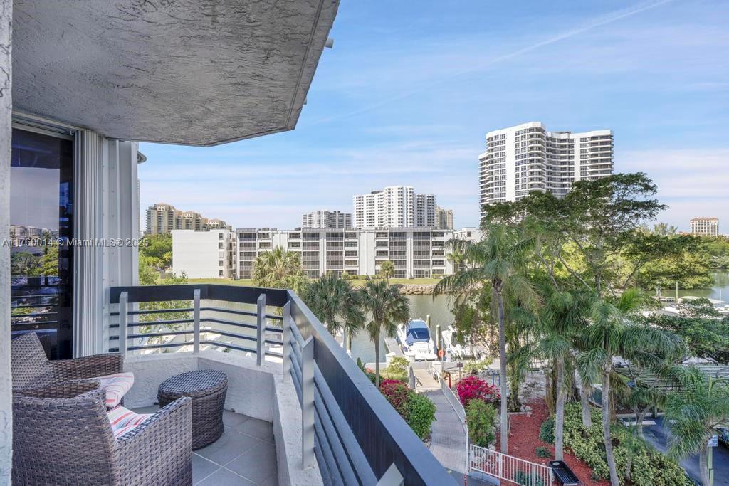 3530 Mystic Pointe Dr #406, Aventura FL 33180