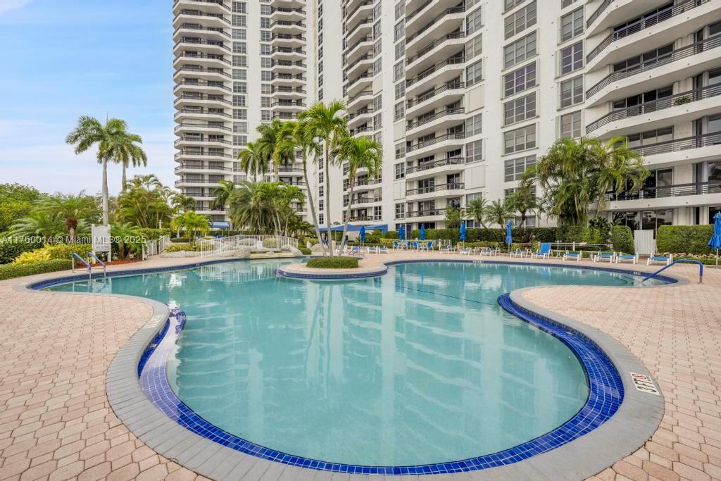 3530 Mystic Pointe Dr #406, Aventura FL 33180