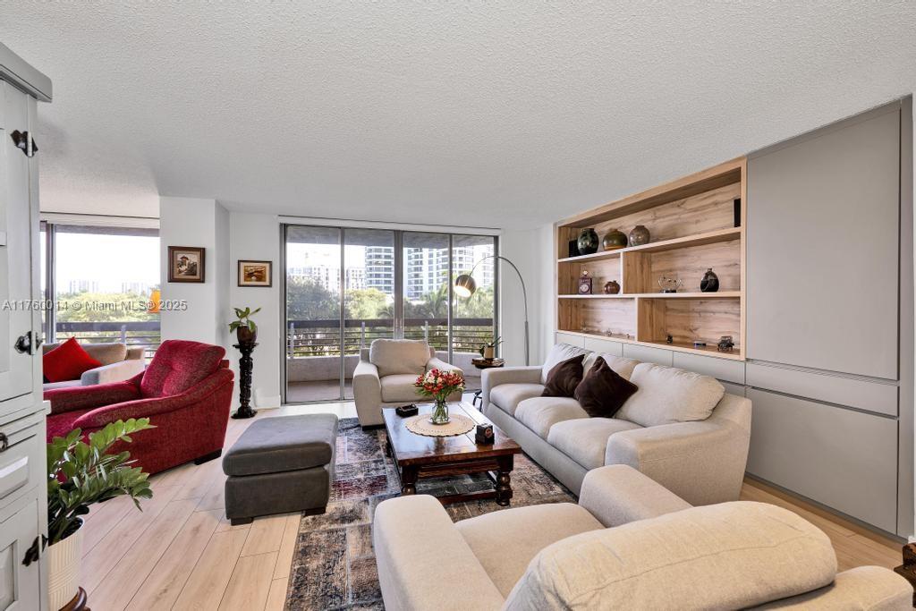 3530 Mystic Pointe Dr #406, Aventura FL 33180