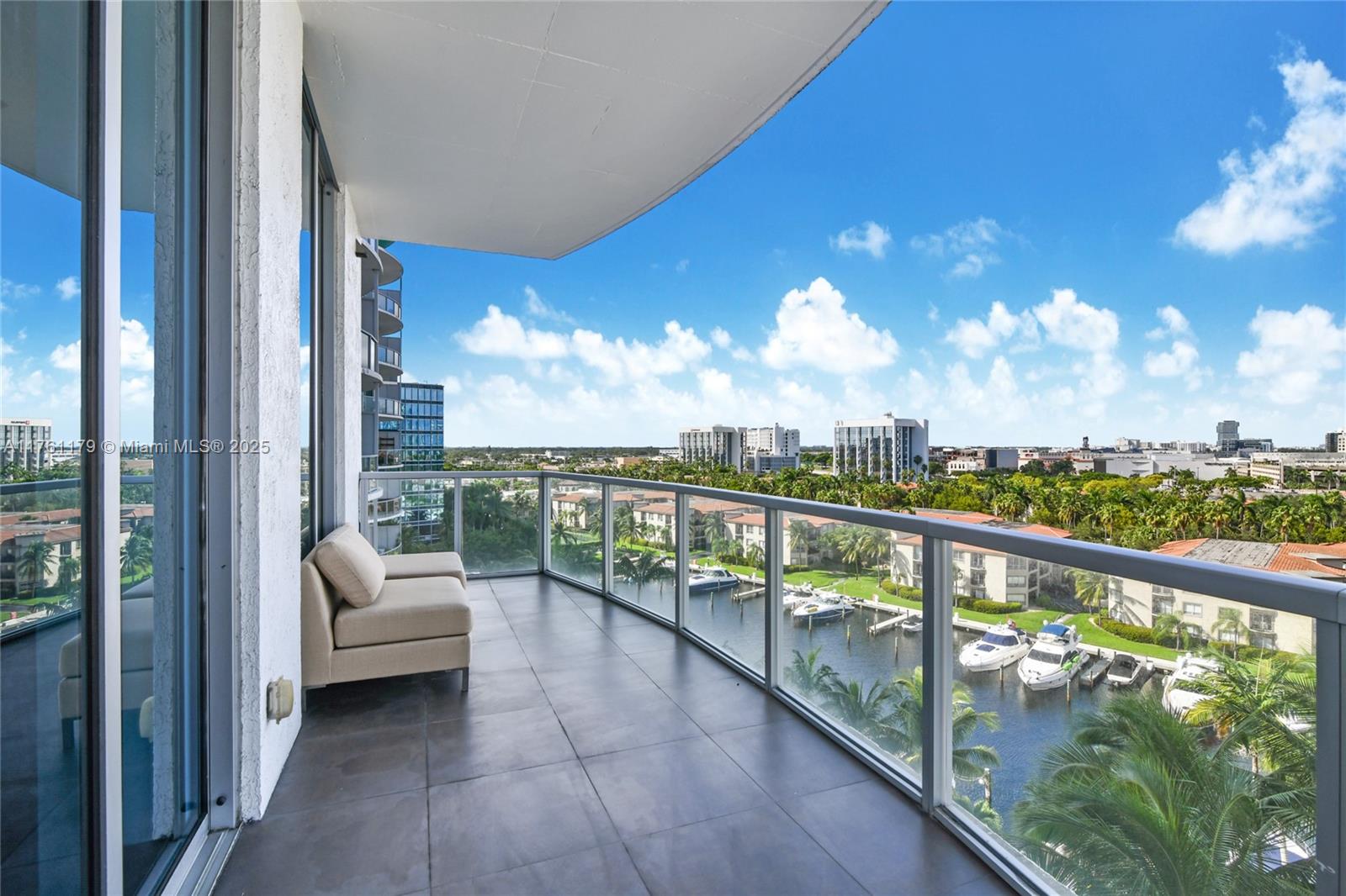 3029 NE 188th St #818, Aventura, Florida image 2