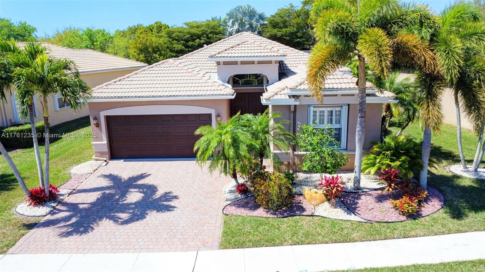 6819 Pisano Dr