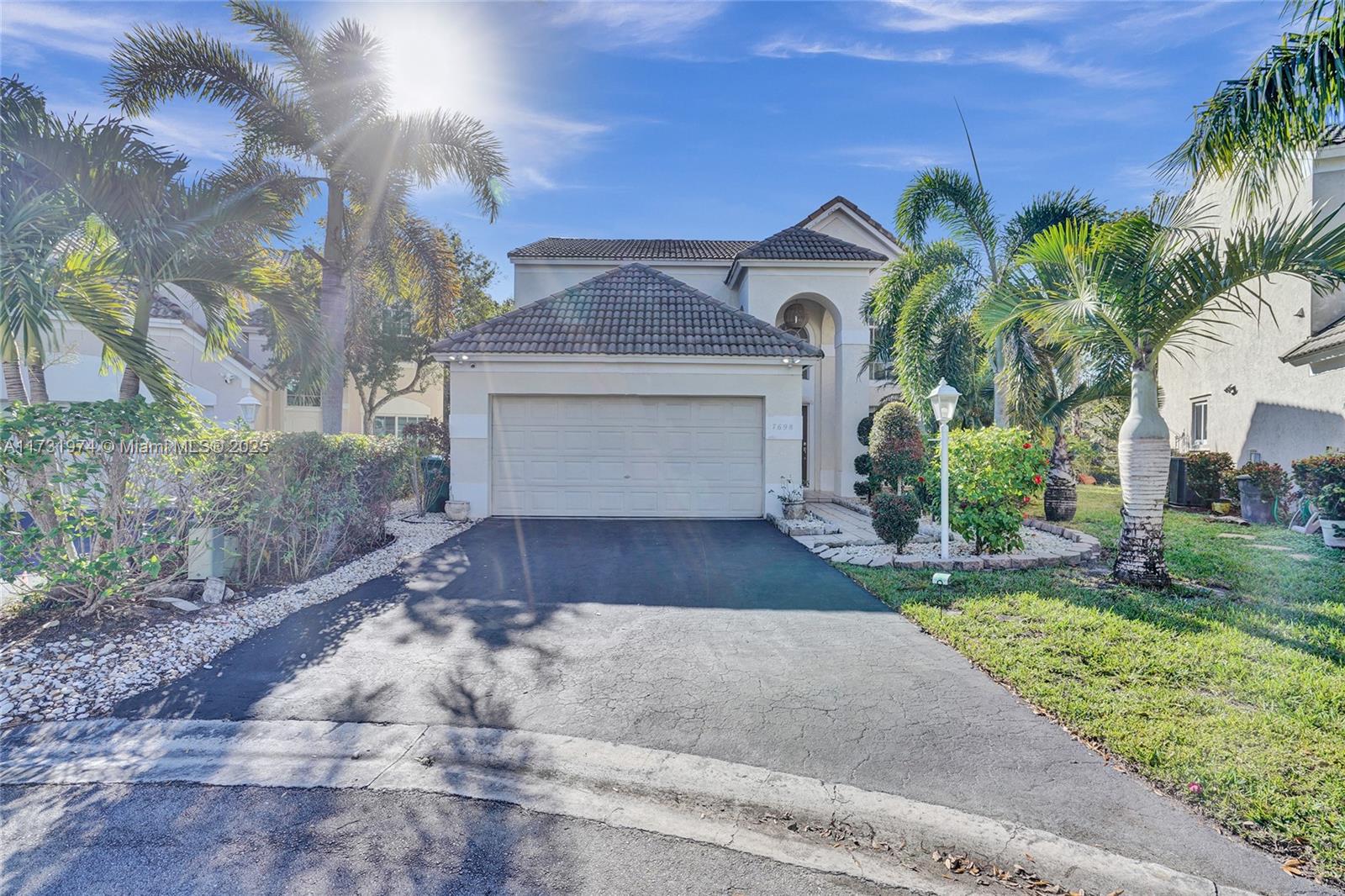 7698 Hibiscus Ln, Coral Springs, Florida image 1