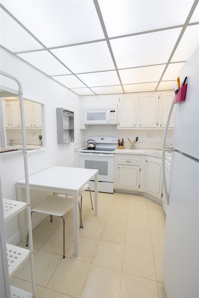 2150 Sans Souci Blvd #A1008, North Miami, Florida image 18