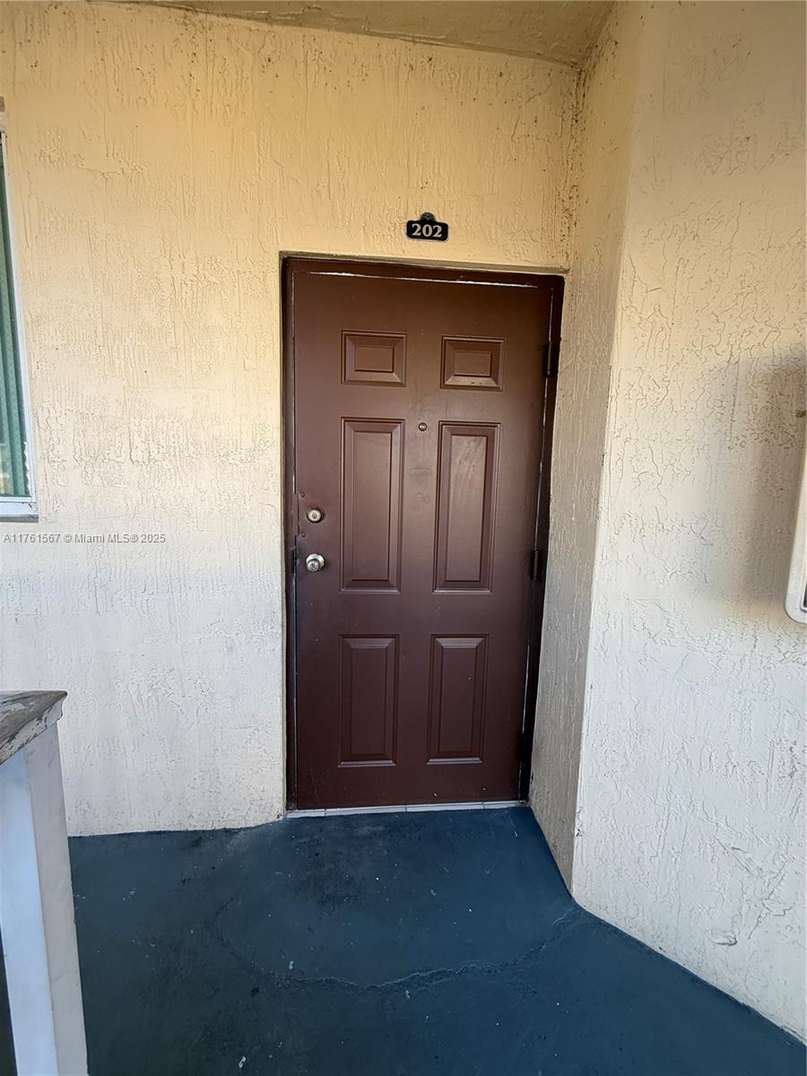 2728 SE 17th Ave #202, Homestead, Florida image 2