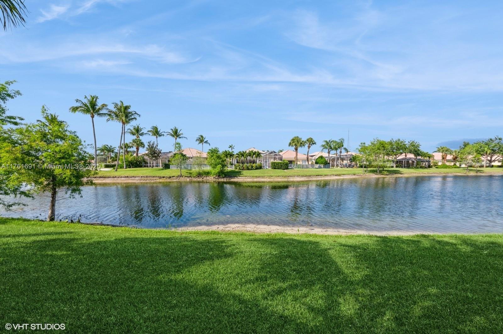 8163 Montserrat Pl, Wellington, Florida image 39