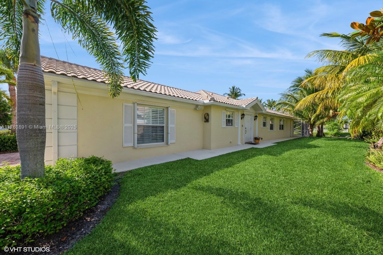 8163 Montserrat Pl, Wellington, Florida image 5
