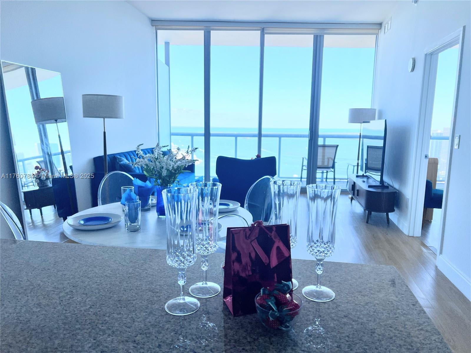 888 Biscayne Blvd #4807, Miami FL 33132