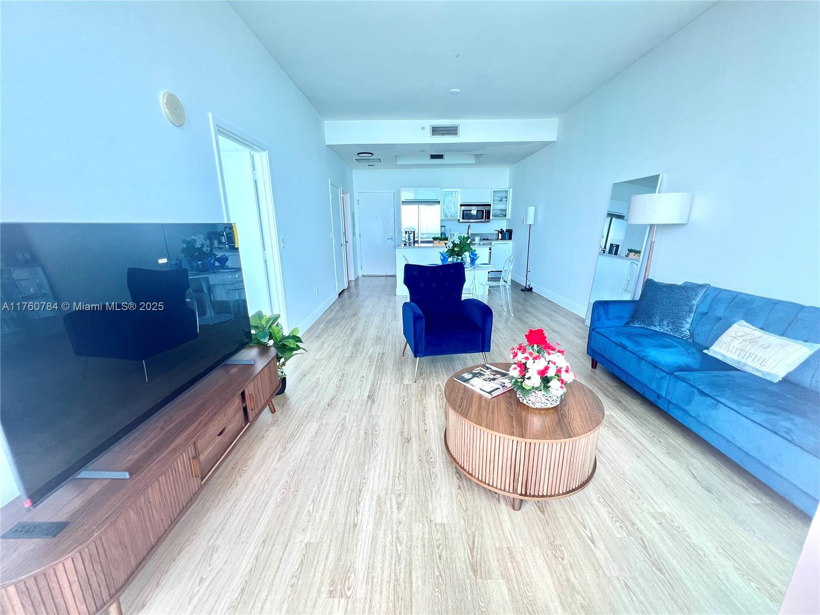 888 Biscayne Blvd #4807, Miami FL 33132