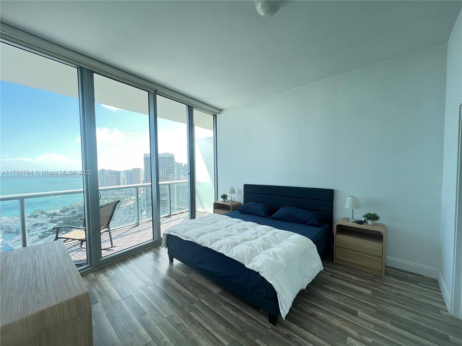 888 Biscayne Blvd #4807, Miami FL 33132