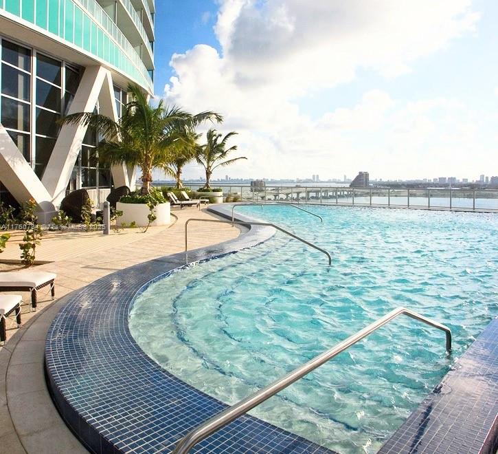 888 Biscayne Blvd #4807, Miami FL 33132