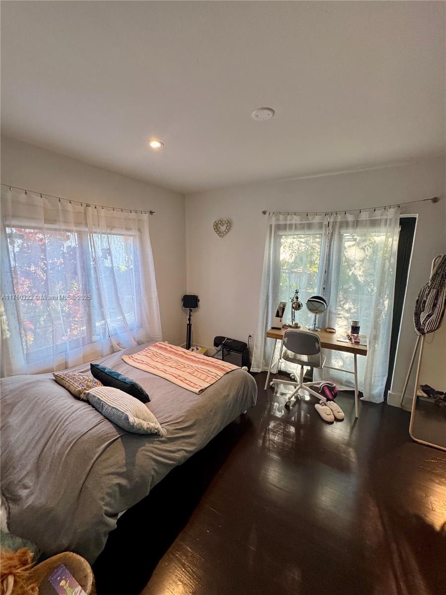 Listing Photo 16