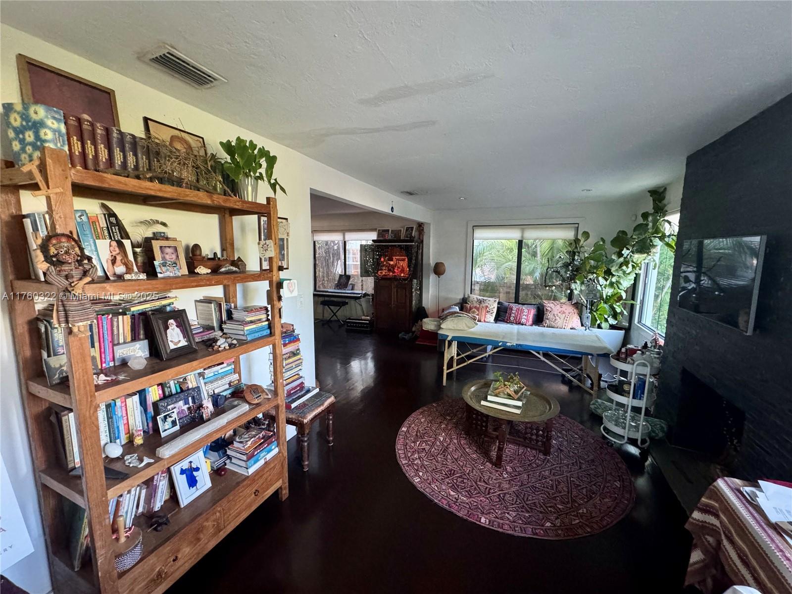 Listing Photo 7