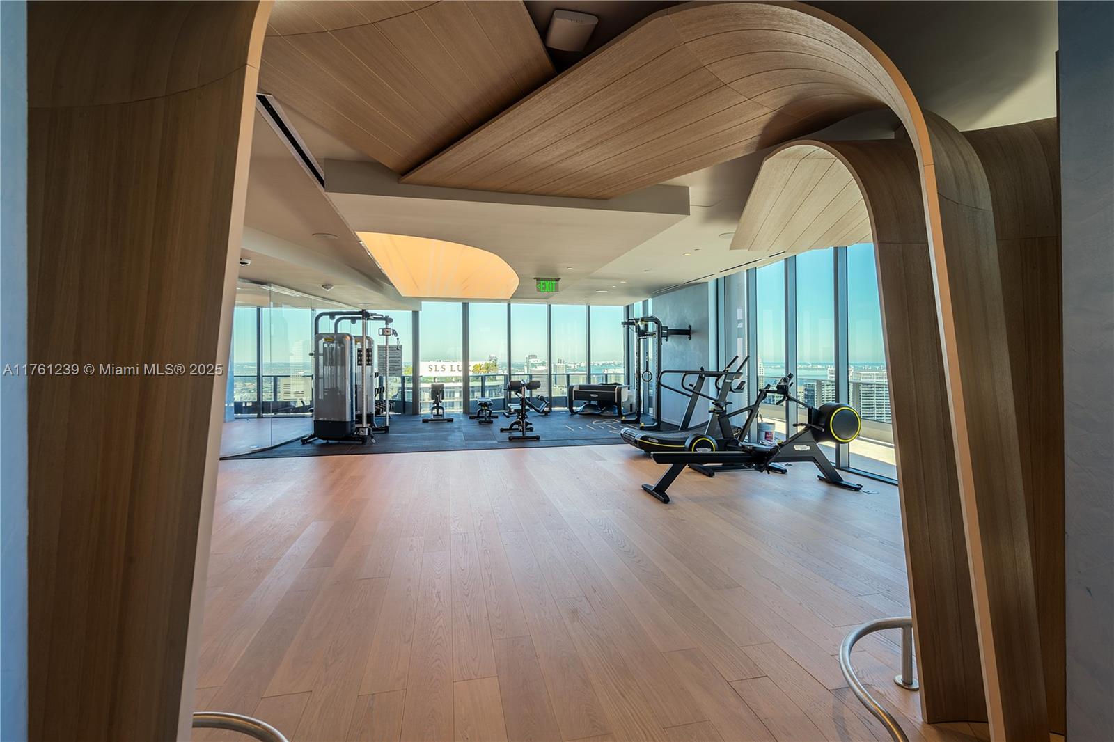 1000 Brickell Plz #2415, Miami FL 33131