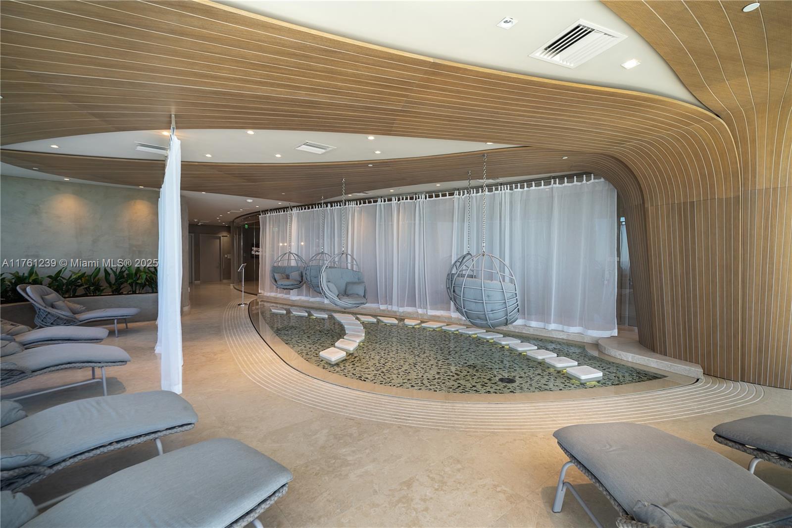 1000 Brickell Plz #2415, Miami FL 33131