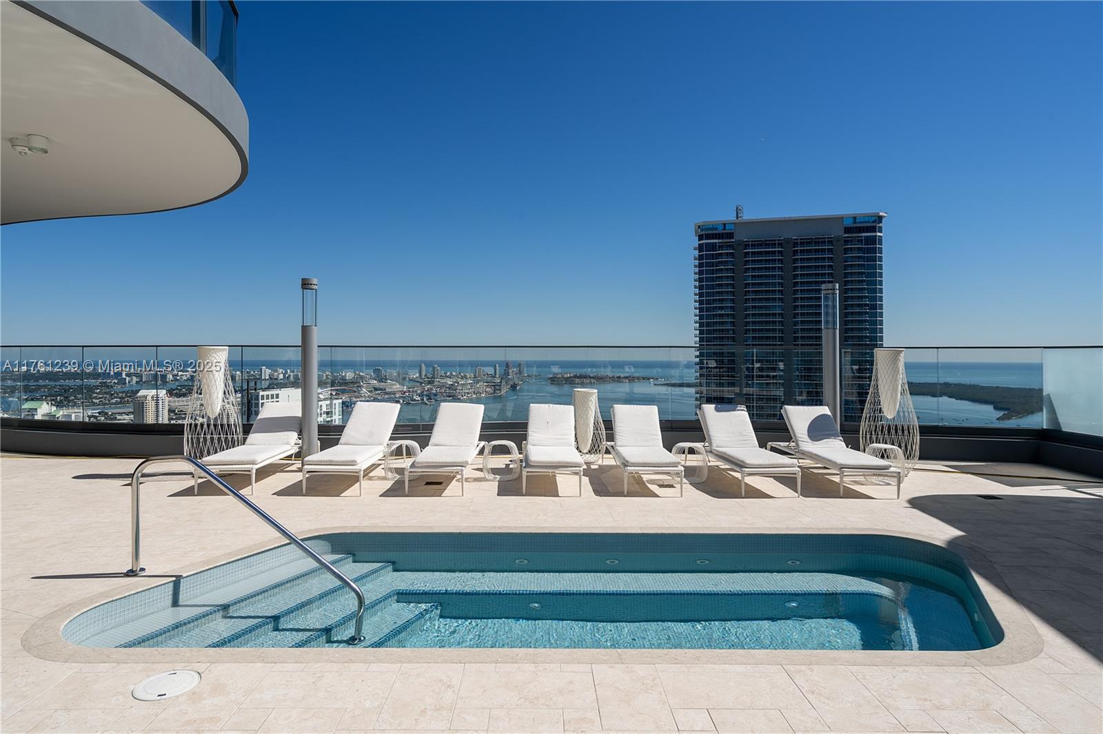 1000 Brickell Plz #2415, Miami FL 33131