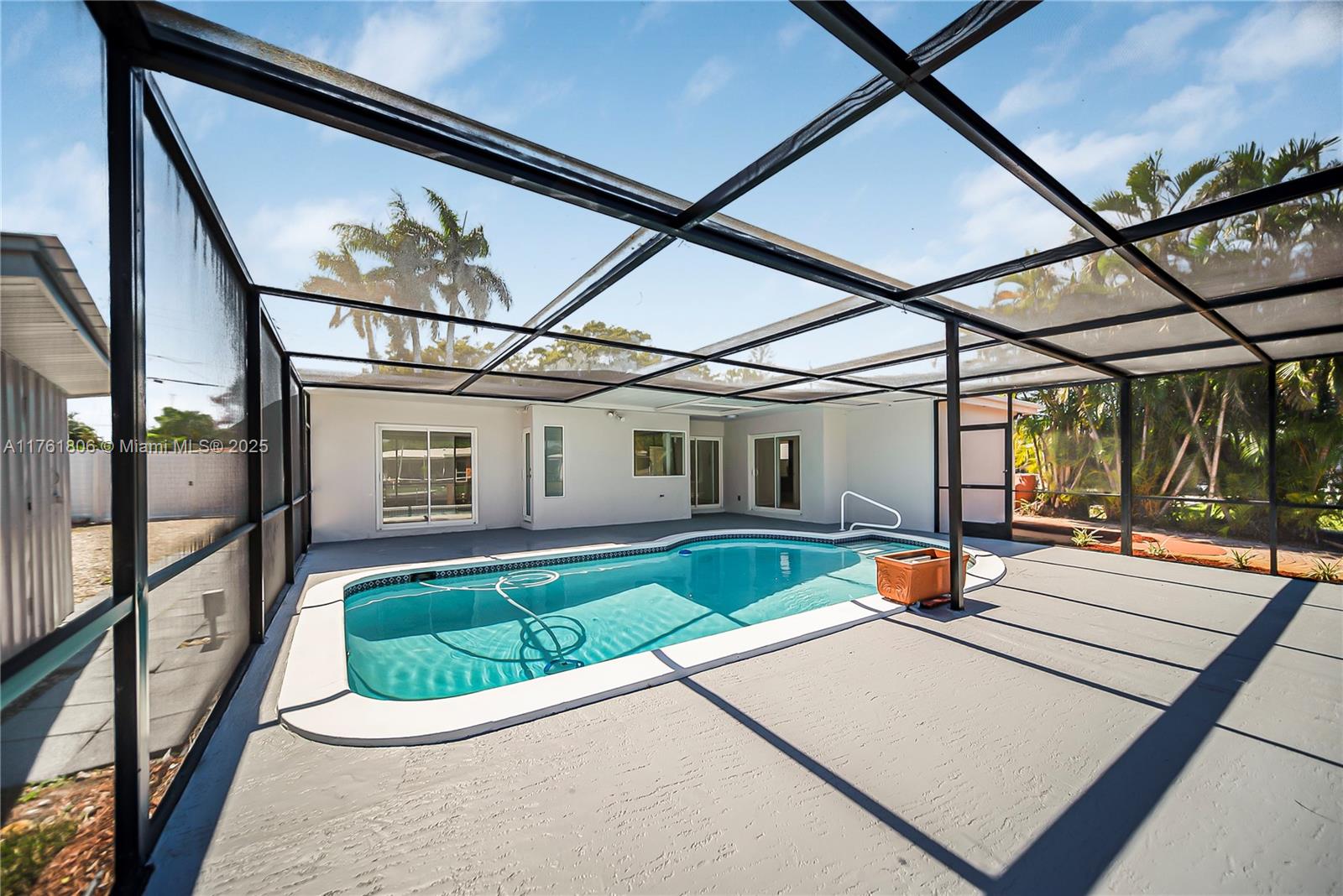 2001 NW 33rd St, Oakland Park, Florida image 20