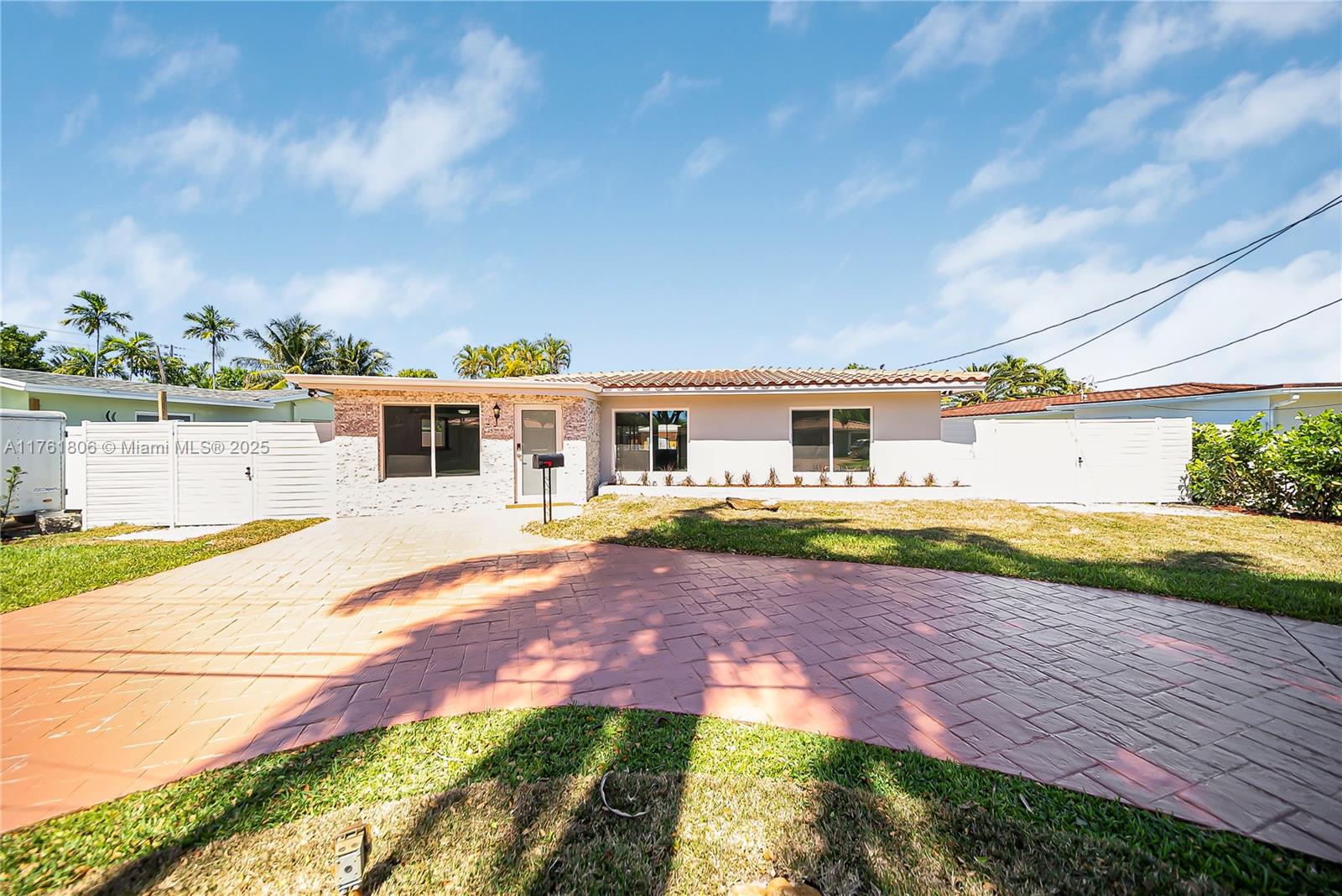 2001 NW 33rd St, Oakland Park, Florida image 22