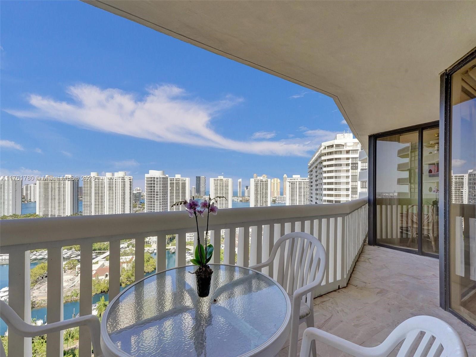 1000 W Island Blvd #2606, Aventura, Florida image 12