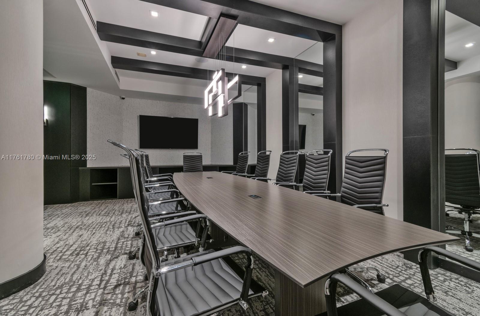 1000 W Island Blvd #2606, Aventura, Florida image 39