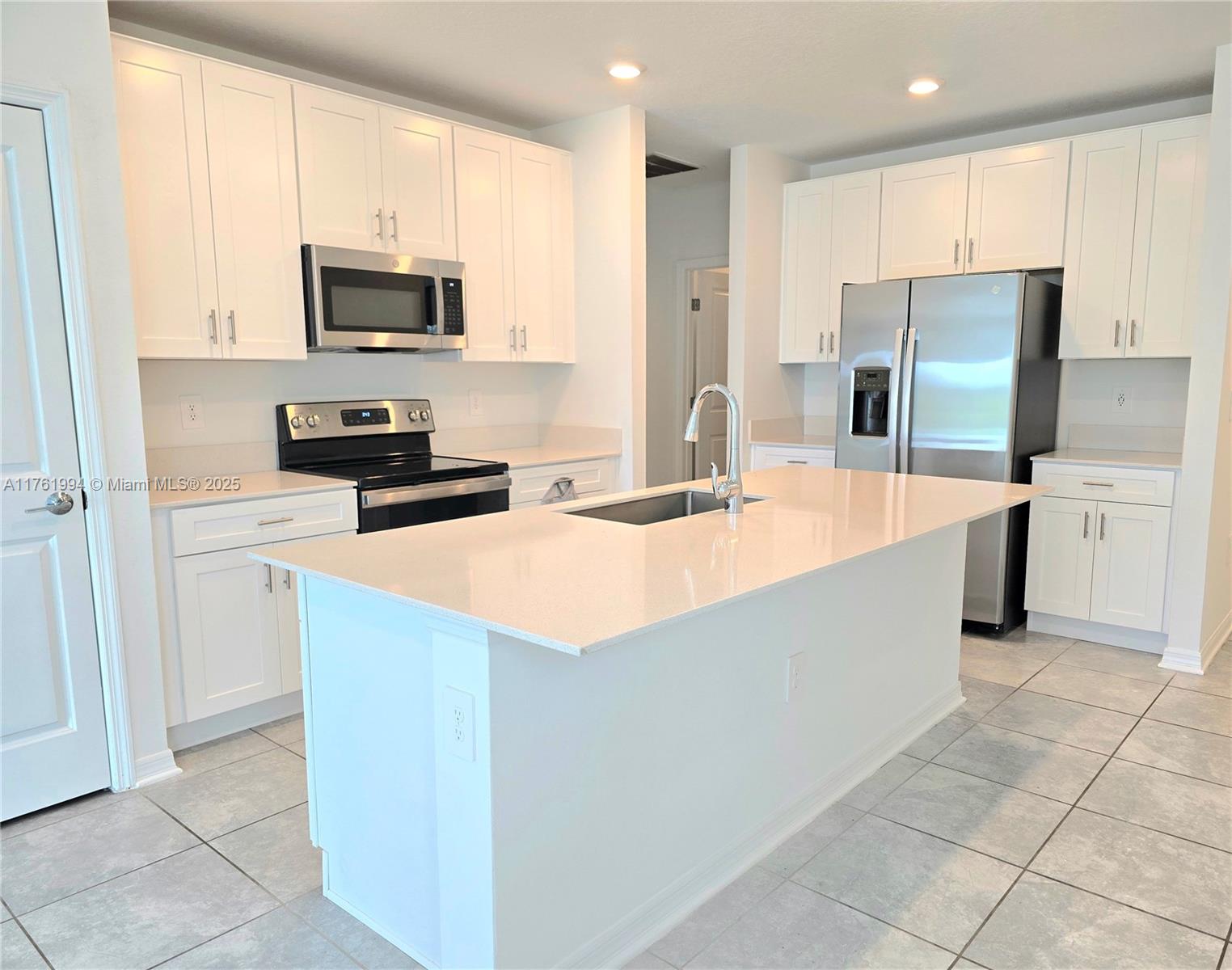 906 Cattleman St, Winter Haven, Florida image 3