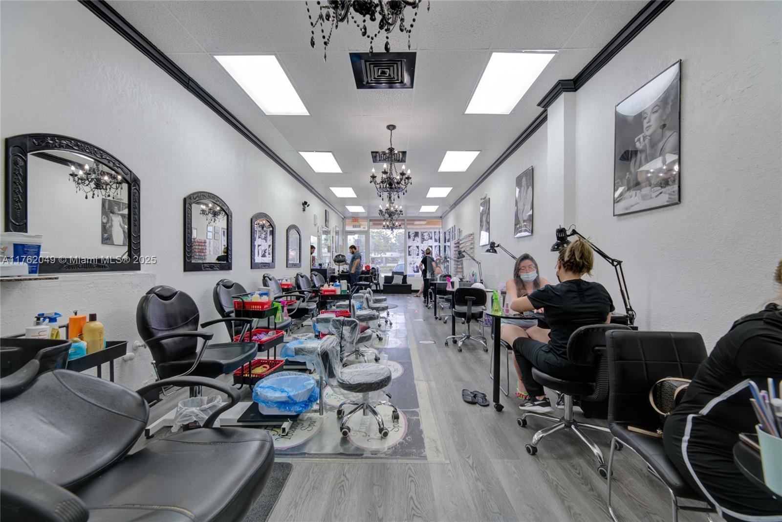 Suite For Lash & Facial Technicians W/ Sink