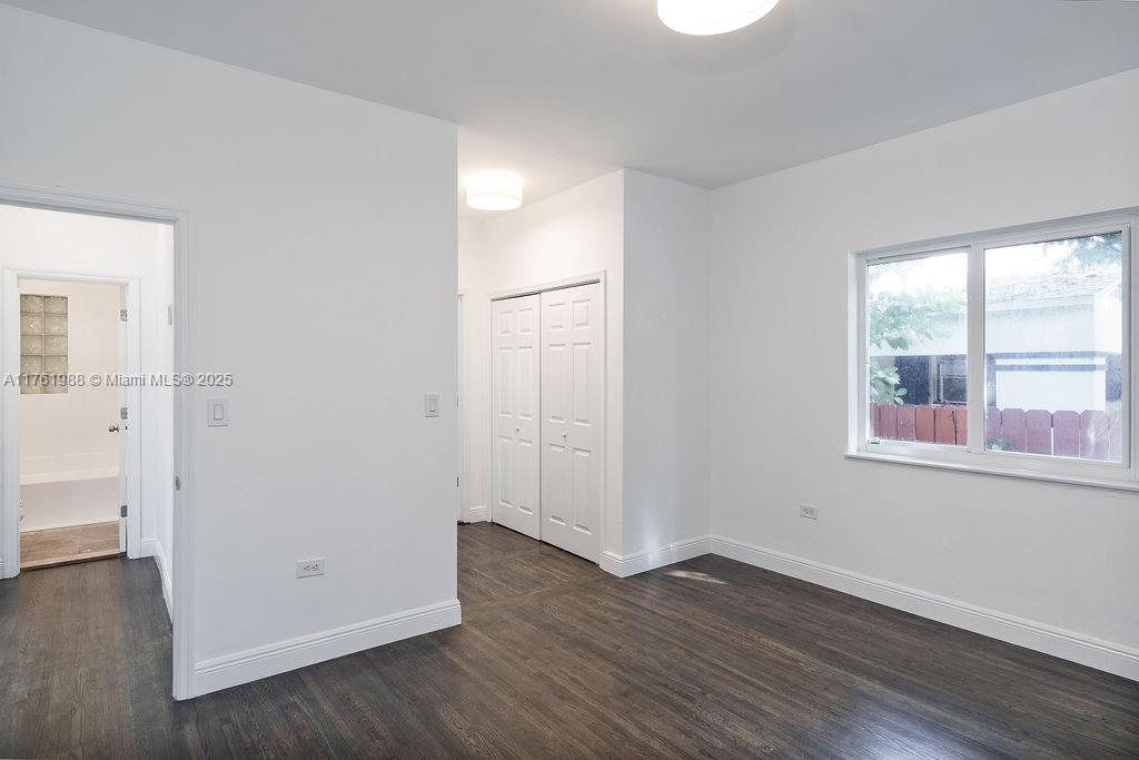 Listing Photo 17
