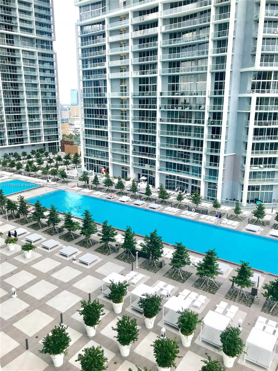 Condo for Rent in Miami, FL