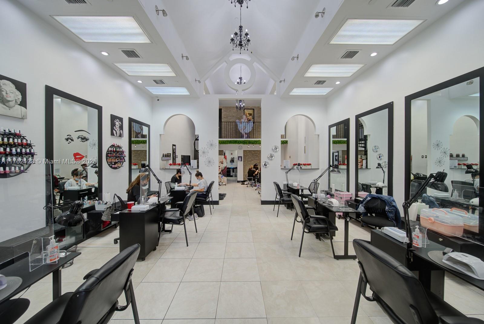 Suite For Lash & Facial Technicians W/ Sink