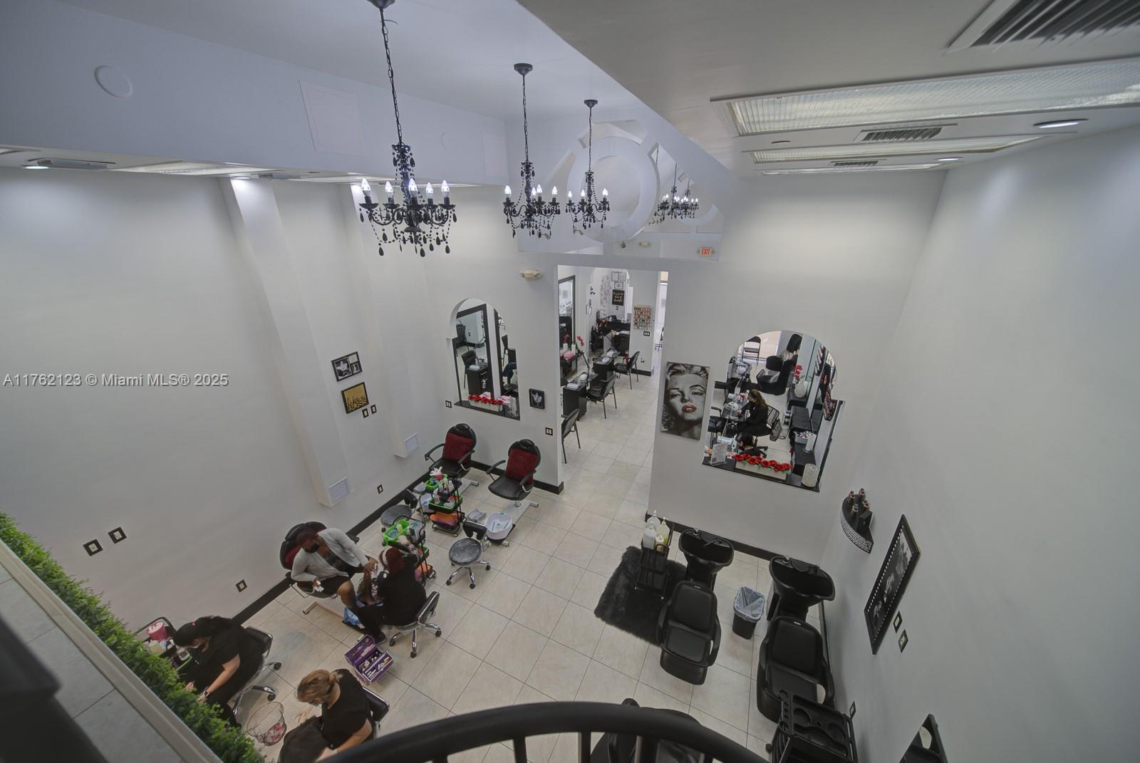 Suite For Lash & Facial Technicians W/ Sink
