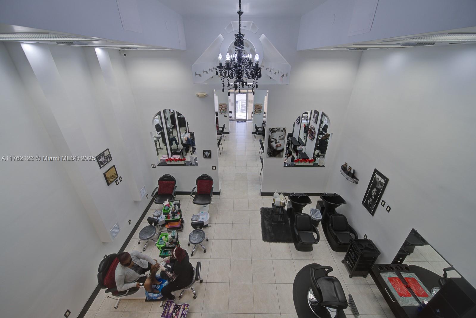 Suite For Lash & Facial Technicians W/ Sink