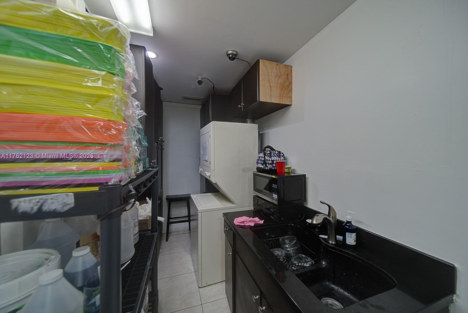 Suite For Lash & Facial Technicians W/ Sink