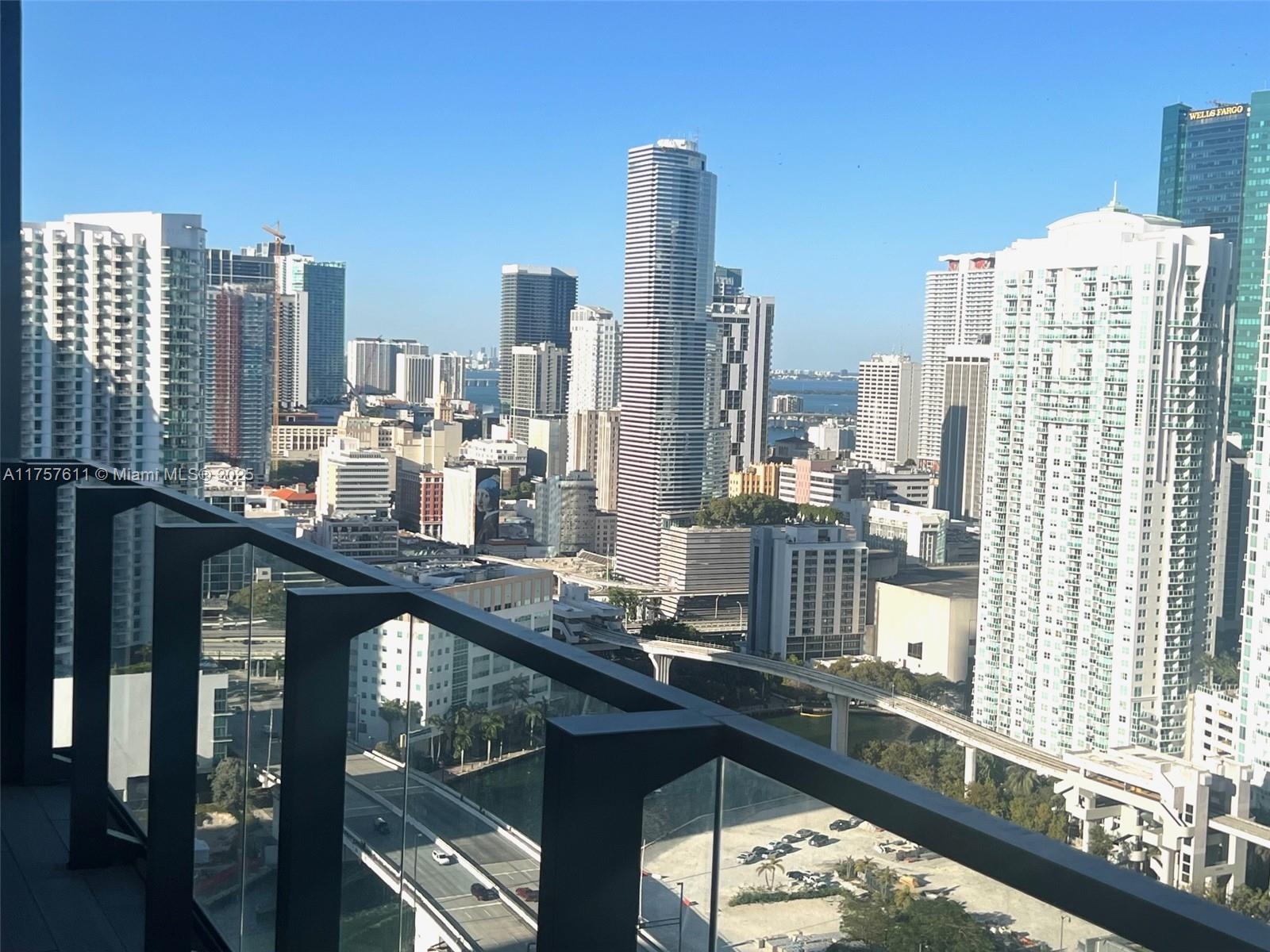 88 SW 7th ST #2807, Miami FL 33130
