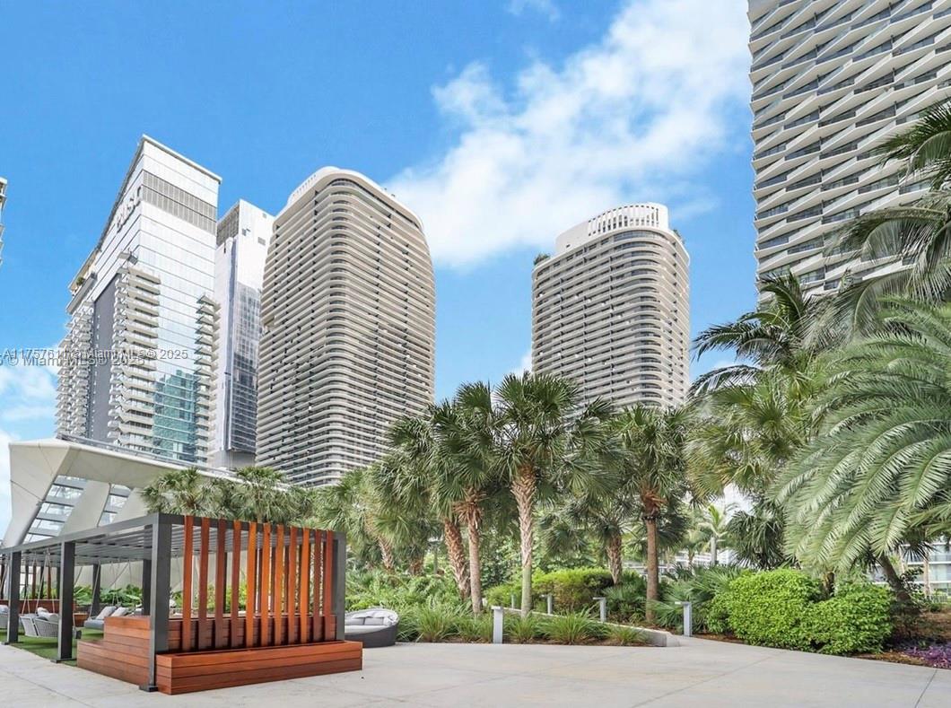 88 SW 7th ST #2807, Miami FL 33130