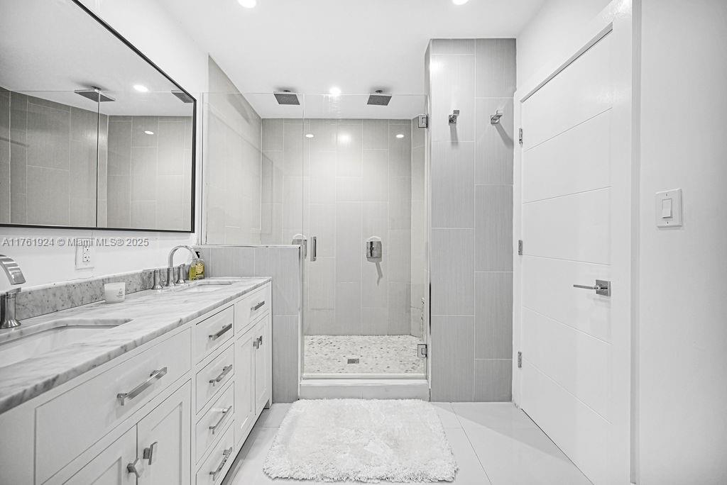 1098 Hunting Lodge Dr, Miami Springs, Florida image 21