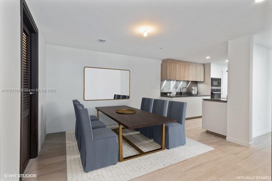 1000 Brickell Plz #4110, Miami FL 33131