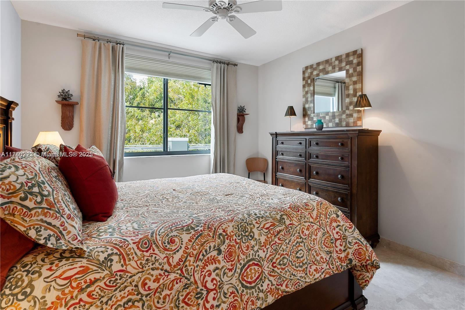 110 Washington Ave #2319, Miami Beach FL 33139