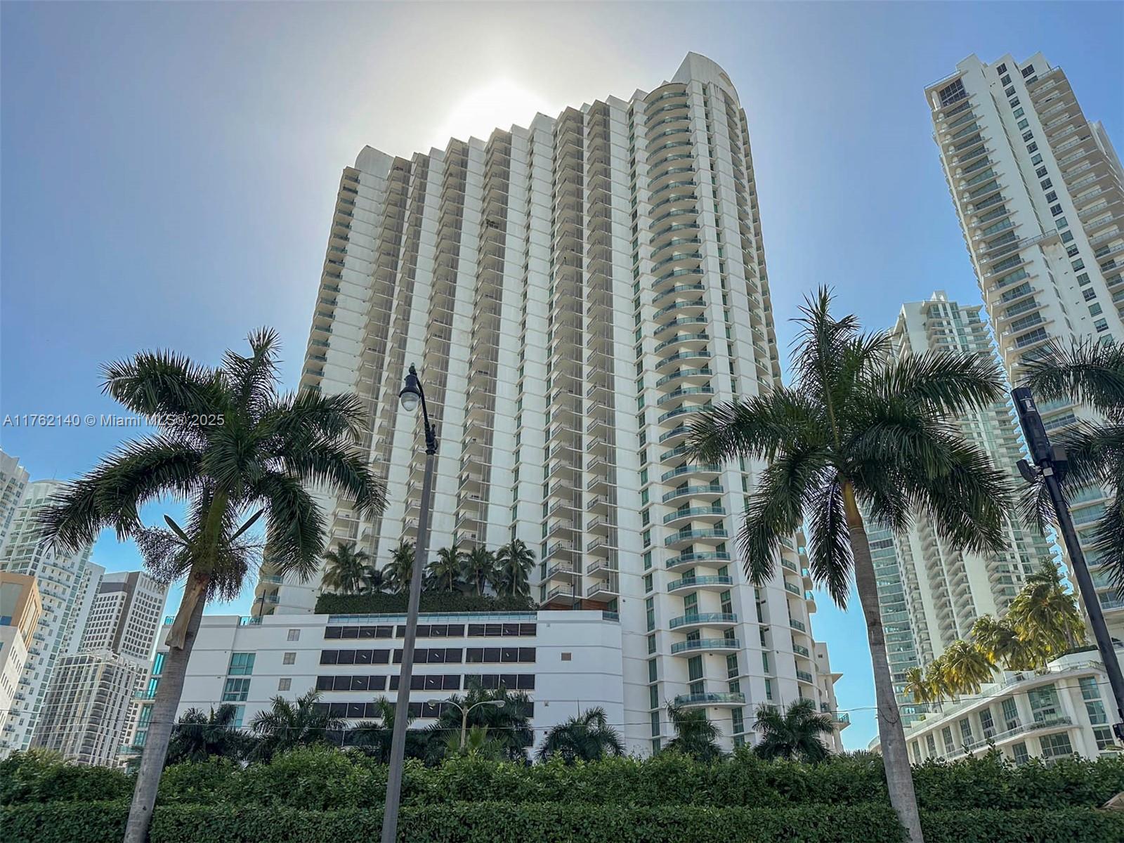 350 S Miami Ave #310, Miami FL 33130