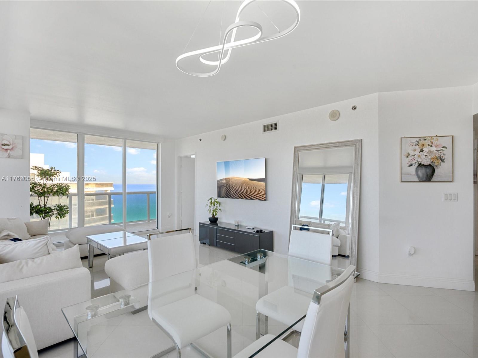 Condo for Sale in Hallandale Beach, FL