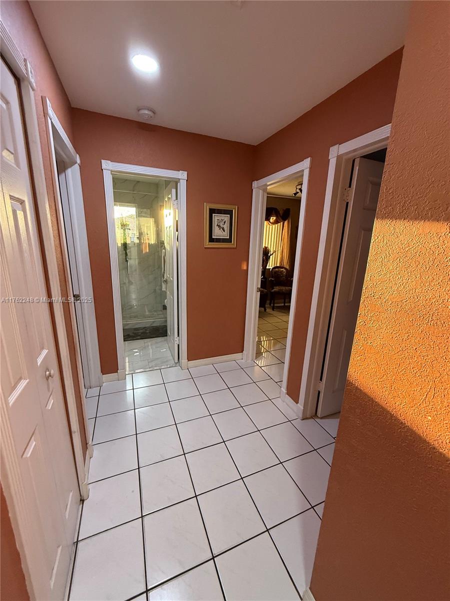 Residential, Hialeah, Florida image 10