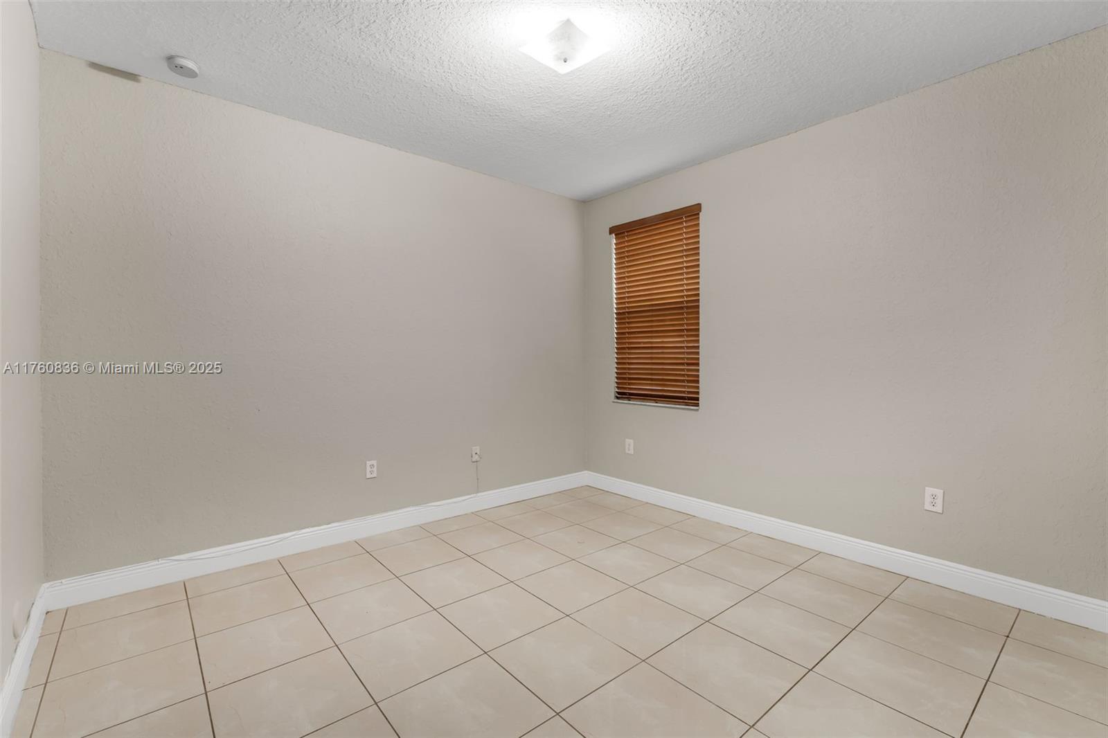 Listing Photo 34