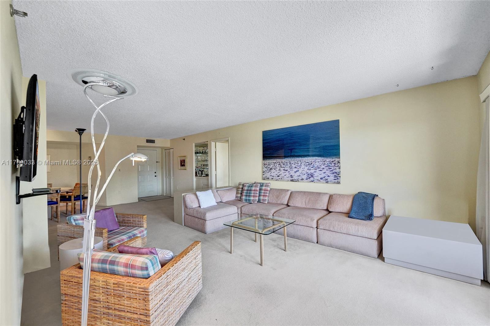Listing Photo 8