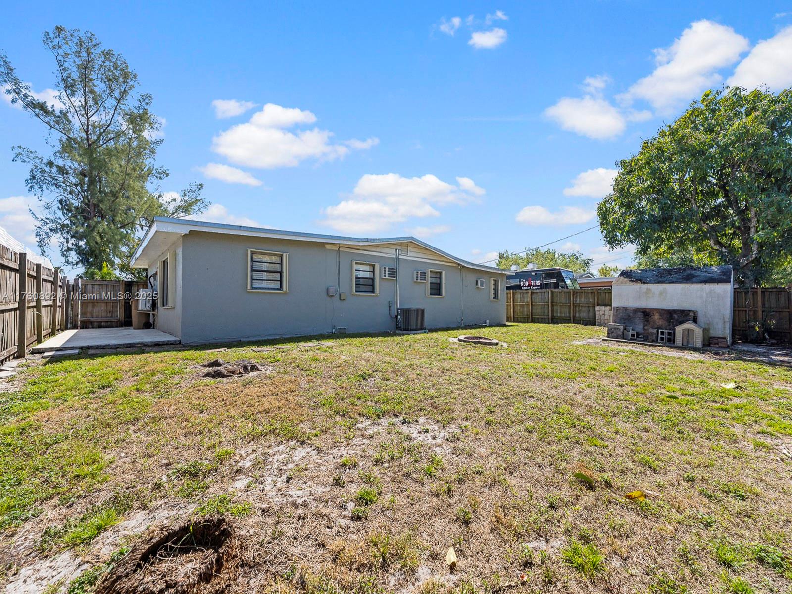 3911 SW 60th Ave, Davie, Florida image 10