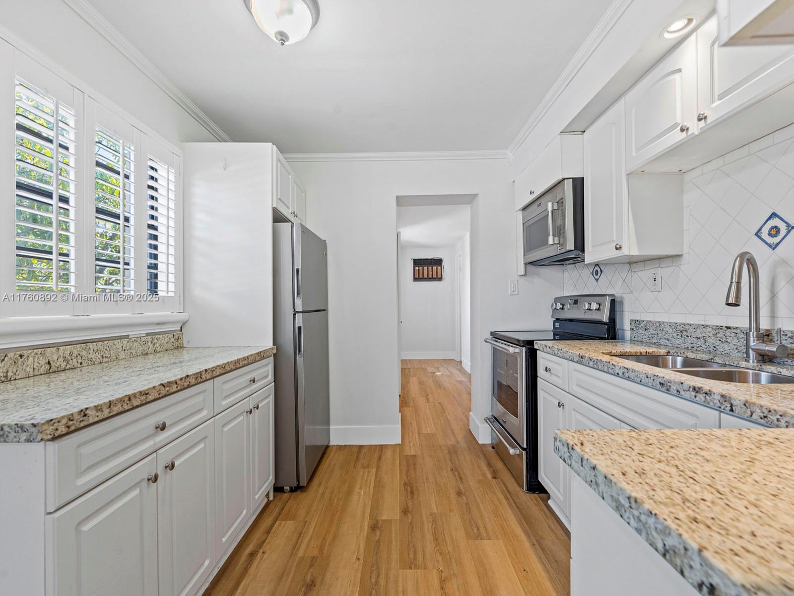 3911 SW 60th Ave, Davie, Florida image 22